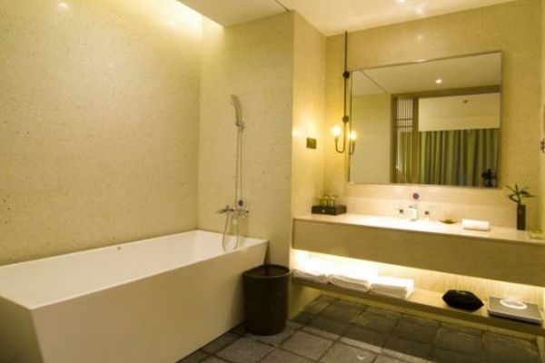 Hotel Honghu moshang zhuangyuan (Jingzhou)